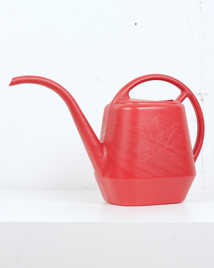 WATERING CAN RED 56 OZ